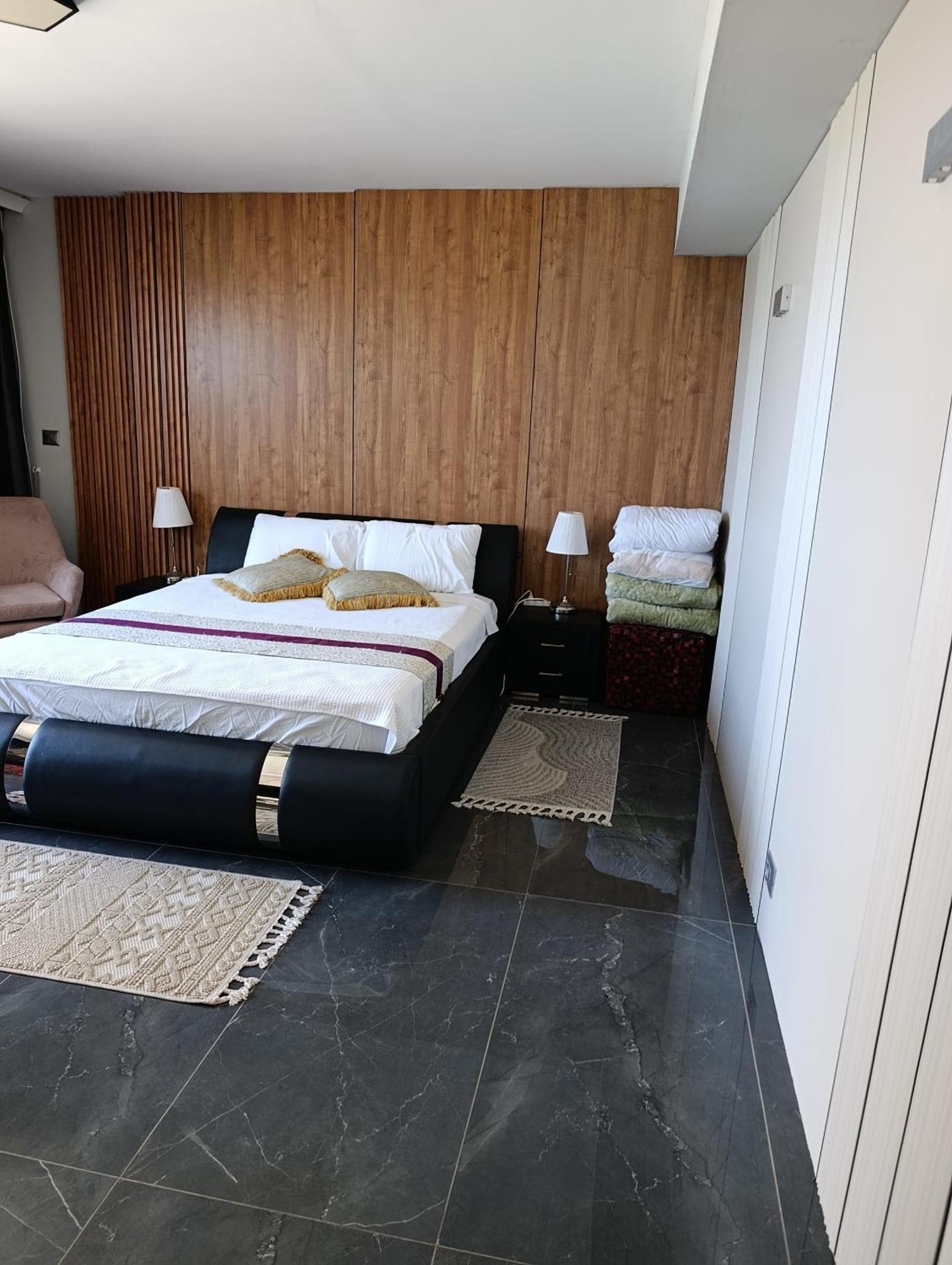 Penthouse Apartment On The Beach Bat Yam Esterno foto