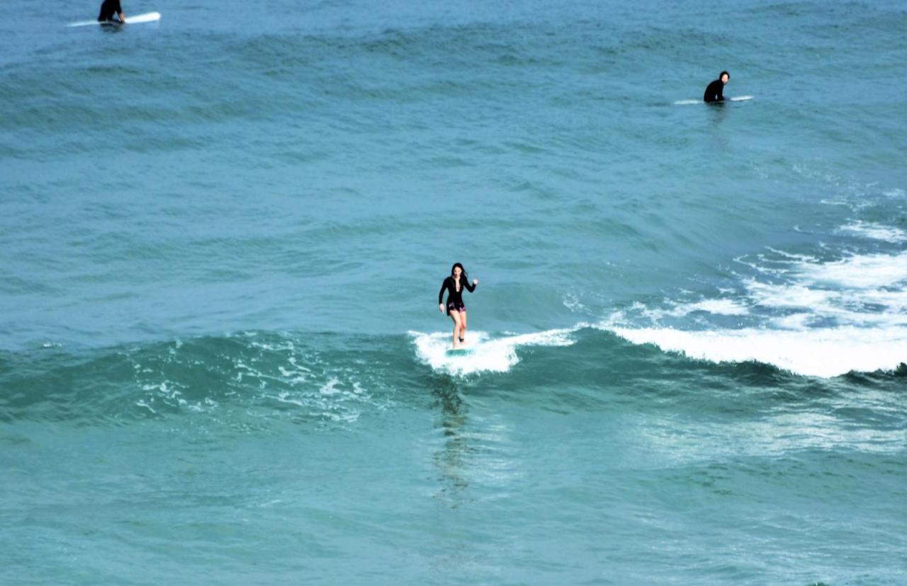 Penthouse Apartment On The Beach Bat Yam Esterno foto
