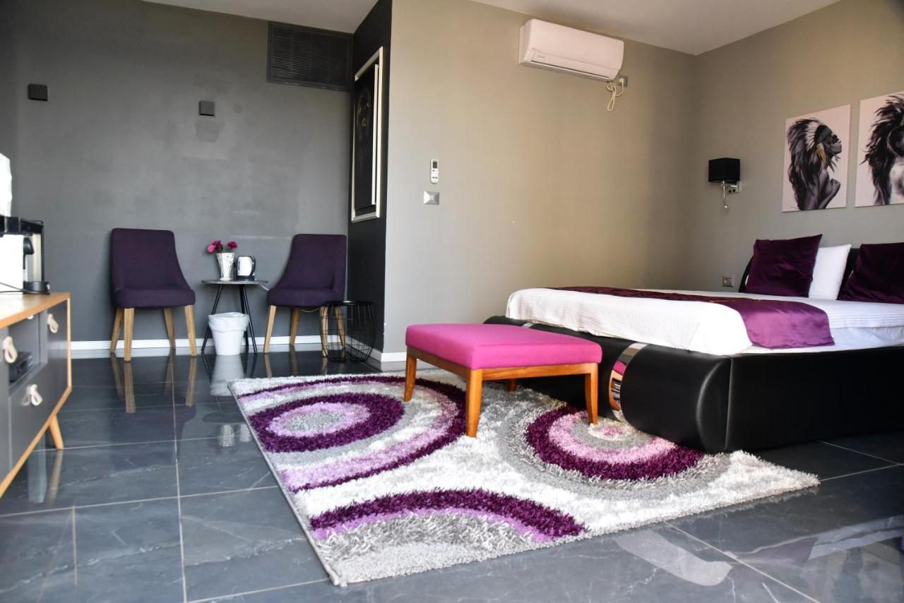 Penthouse Apartment On The Beach Bat Yam Esterno foto